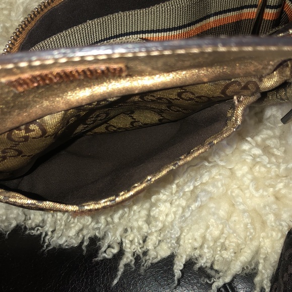 GUCCI BUM BAG - Picture 6 of 16